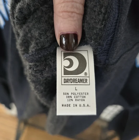 NWOT Daydreamer Montauk BF Crew Sweatshirt - Picture 10 of 11